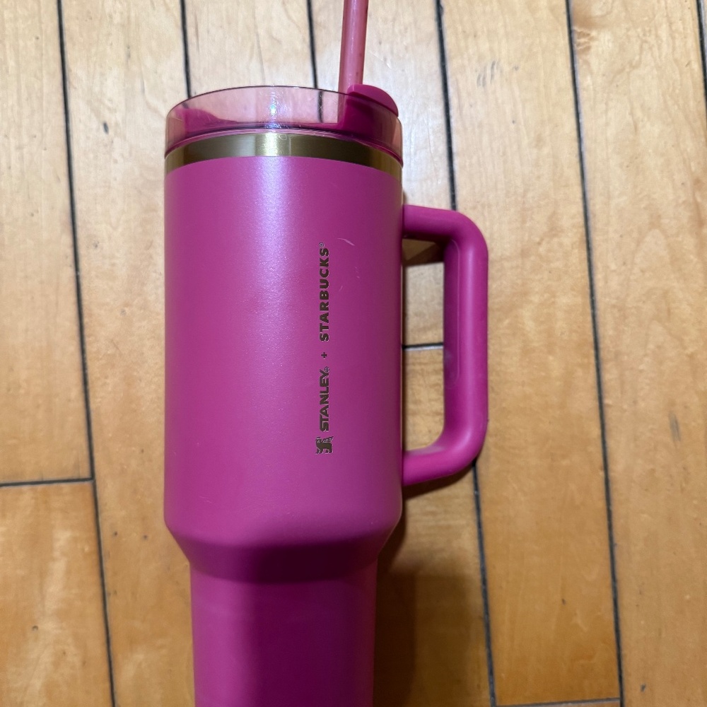 Starbucks x Stanley